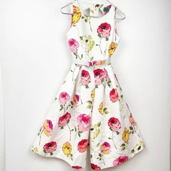 Gaby Skye white and pink floral damask like fabric pleated dress 4 - Picture 1 of 8